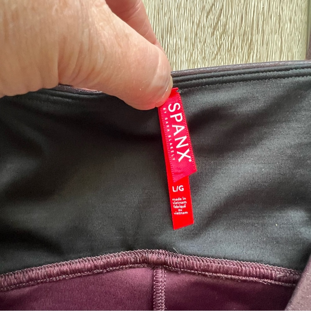 Spanx Faux Leather Maroon Pull-on Legging - Picture 6 of 11